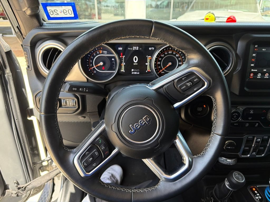 Used 2018 Jeep Wrangler Unlimited Sahara AWD/4WD video 2