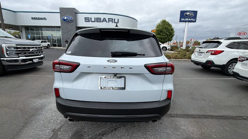 Used 2025 Ford Escape ST-Line FWD image 5