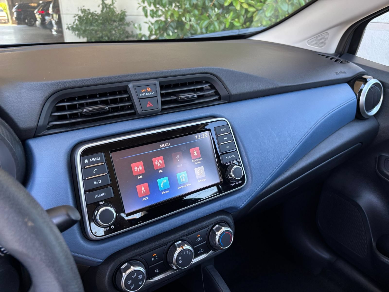 Used 2025 Nissan Versa SV FWD image 20