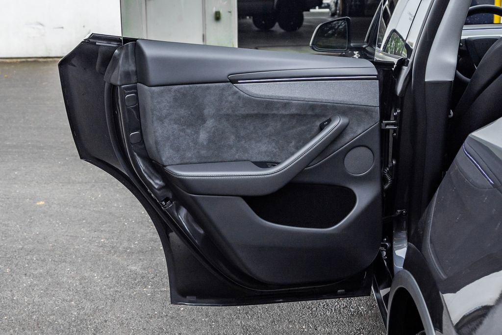 Used 2026 Tesla Model Y AWD image 20