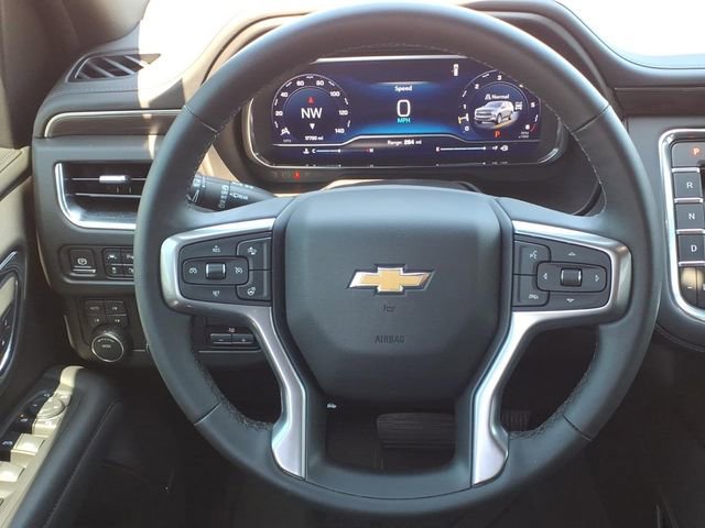 Used 2024 Chevrolet Suburban LT w/ Luxury Package AWD/4WD image 17