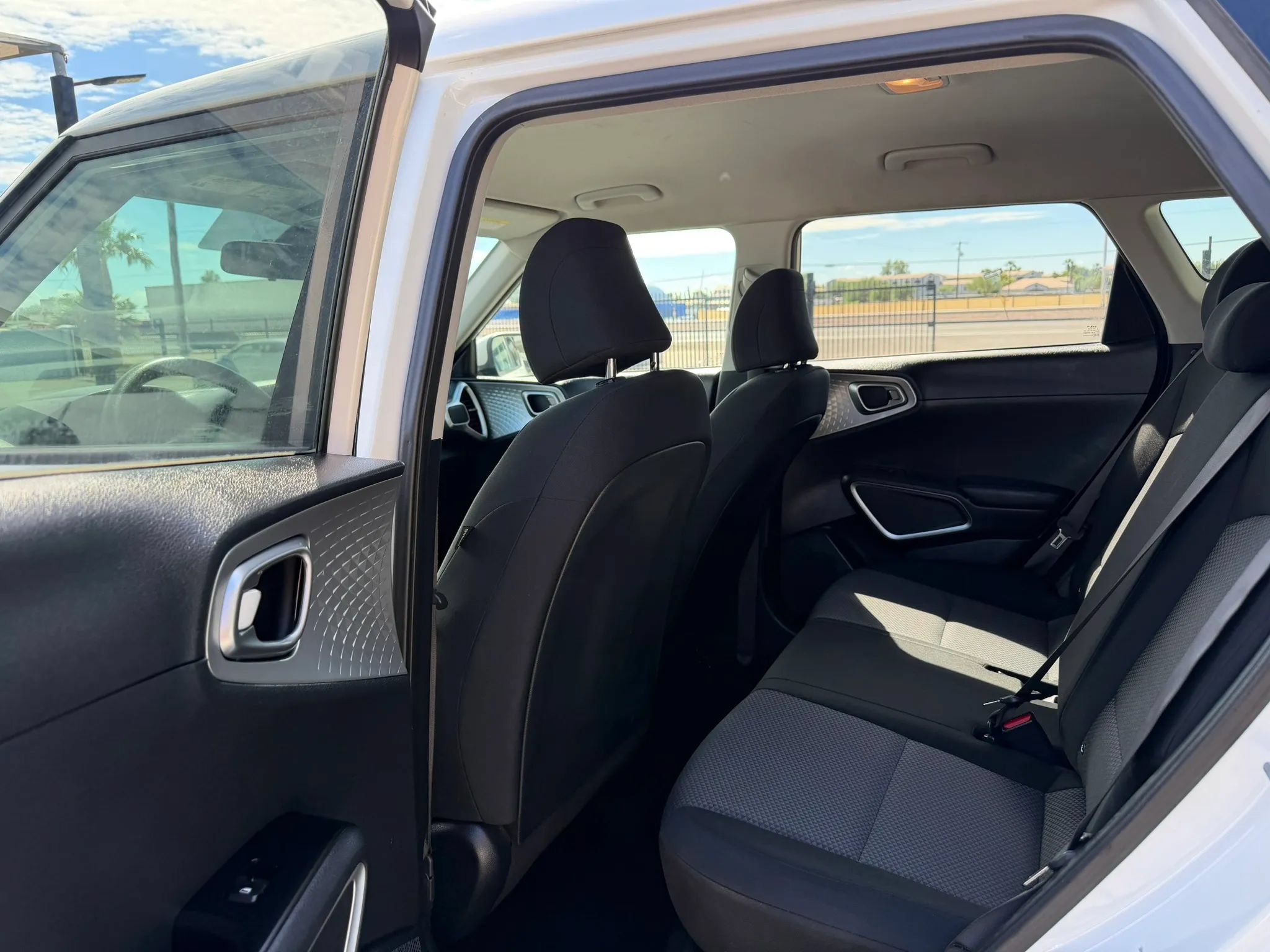 Used 2022 Kia Soul LX w/ Technology Package FWD image 22