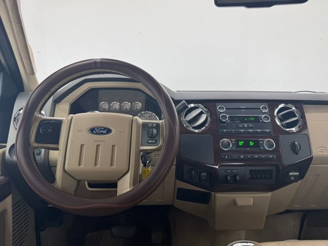 Used 2010 Ford F350 Lariat image 3