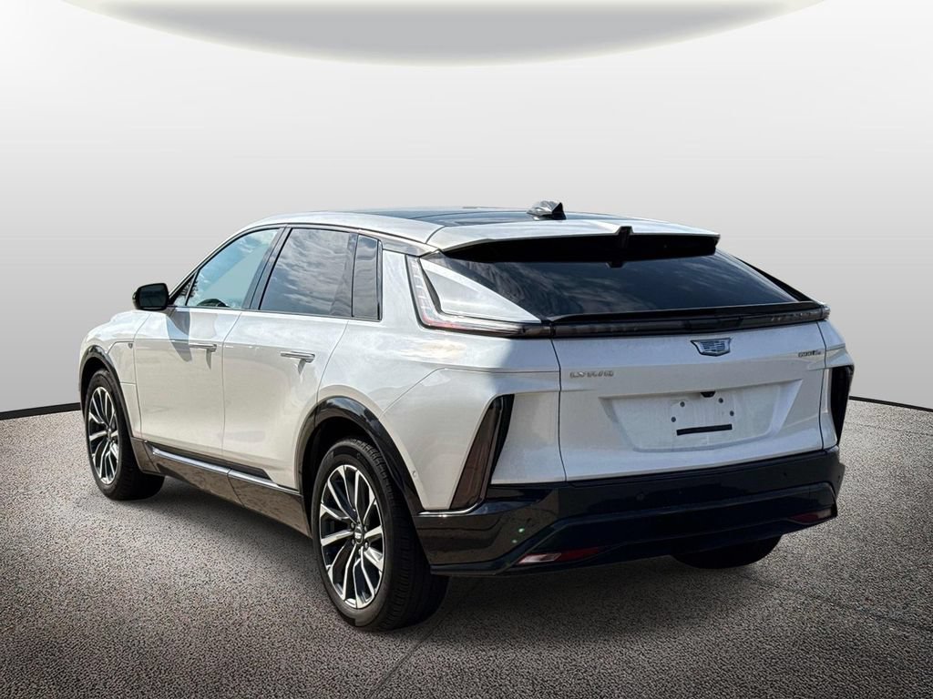 Certified 2024 Cadillac Lyriq Sport w/ LPO, Floor Liner Package AWD/4WD image 4