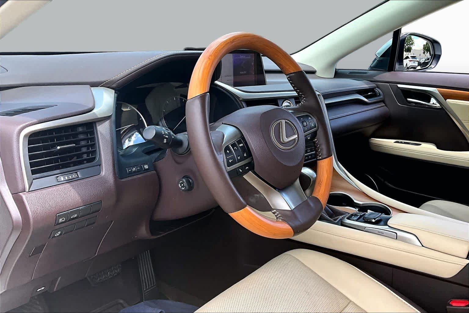 Used 2018 Lexus RX 350 FWD w/ Premium Package image 18