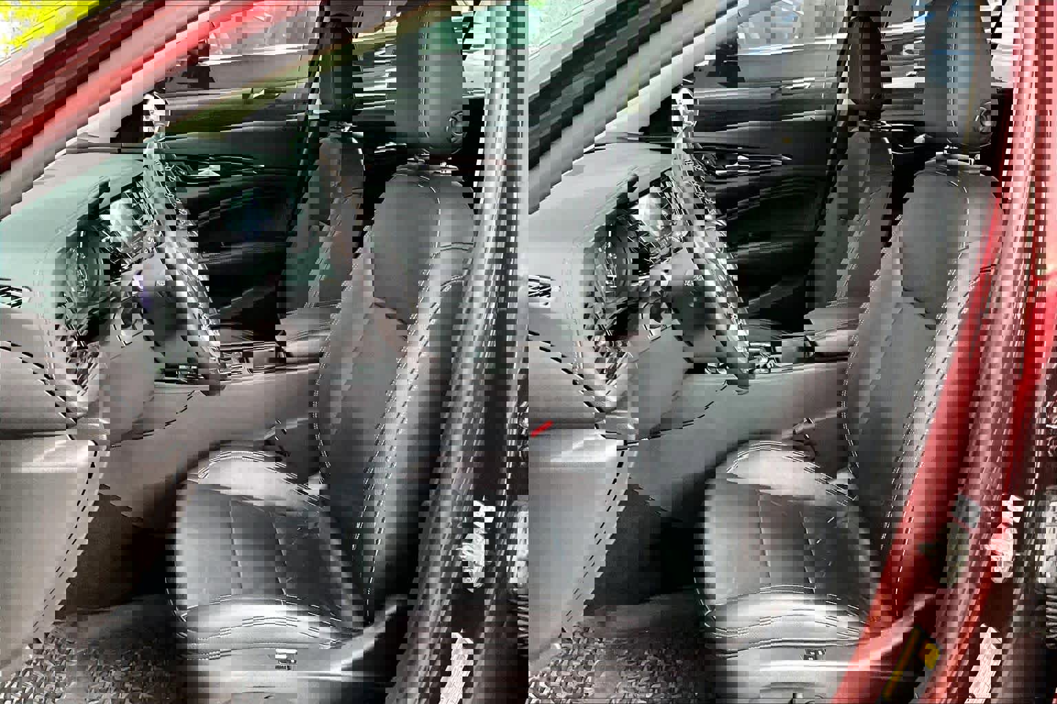 Used 2018 Buick Regal Essence w/ Driver Confidence Package #1 image 8