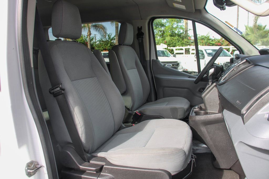 Used 2018 Ford Transit 350 XLT image 34