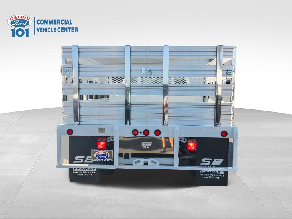New 2024 Ford F450 XL w/ XL Chrome Package RWD image 5
