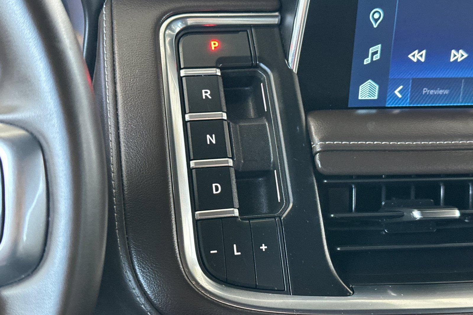 Certified 2024 Chevrolet Tahoe LT AWD/4WD image 31