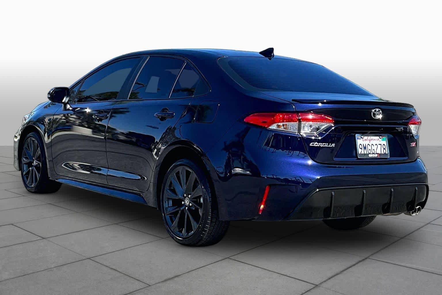 Used 2024 Toyota Corolla SE w/ SE Premium Package FWD image 11