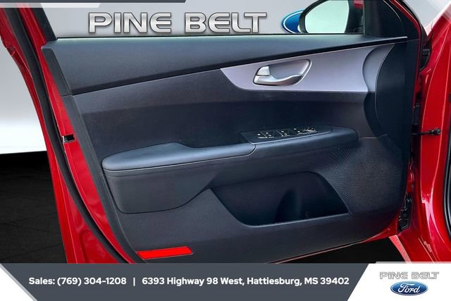 Used 2024 Kia Forte LXS image 17