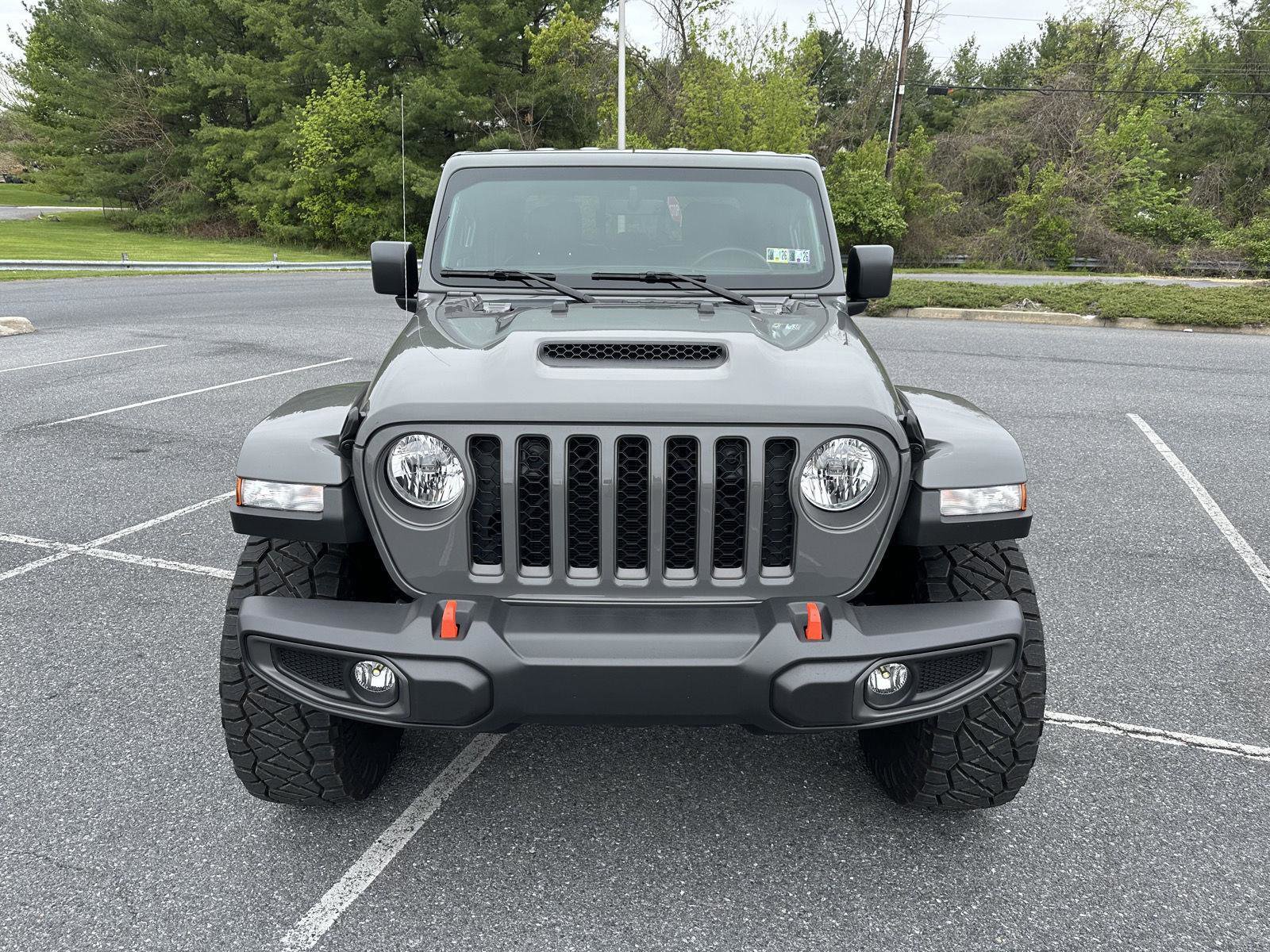 Used 2023 Jeep Gladiator Mojave w/ Cold Weather Group AWD/4WD image 3