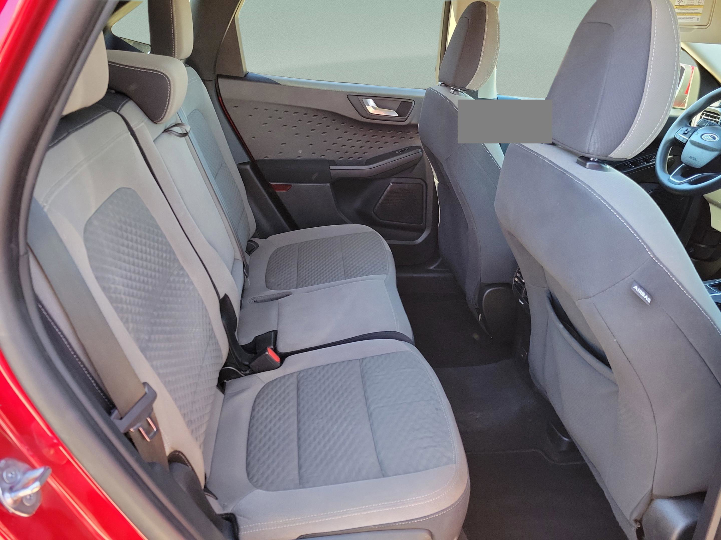 Used 2020 Ford Escape SE image 25