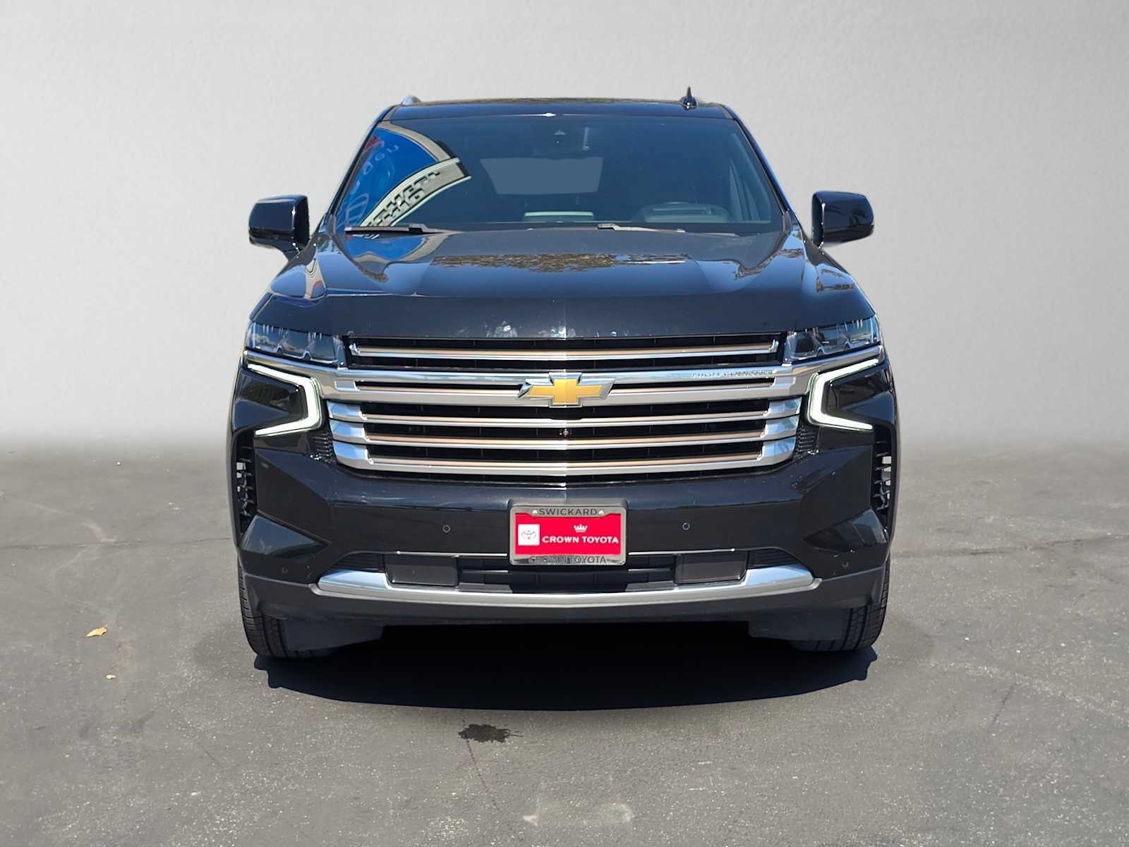 Used 2023 Chevrolet Suburban High Country w/ Max Trailering Package RWD image 8
