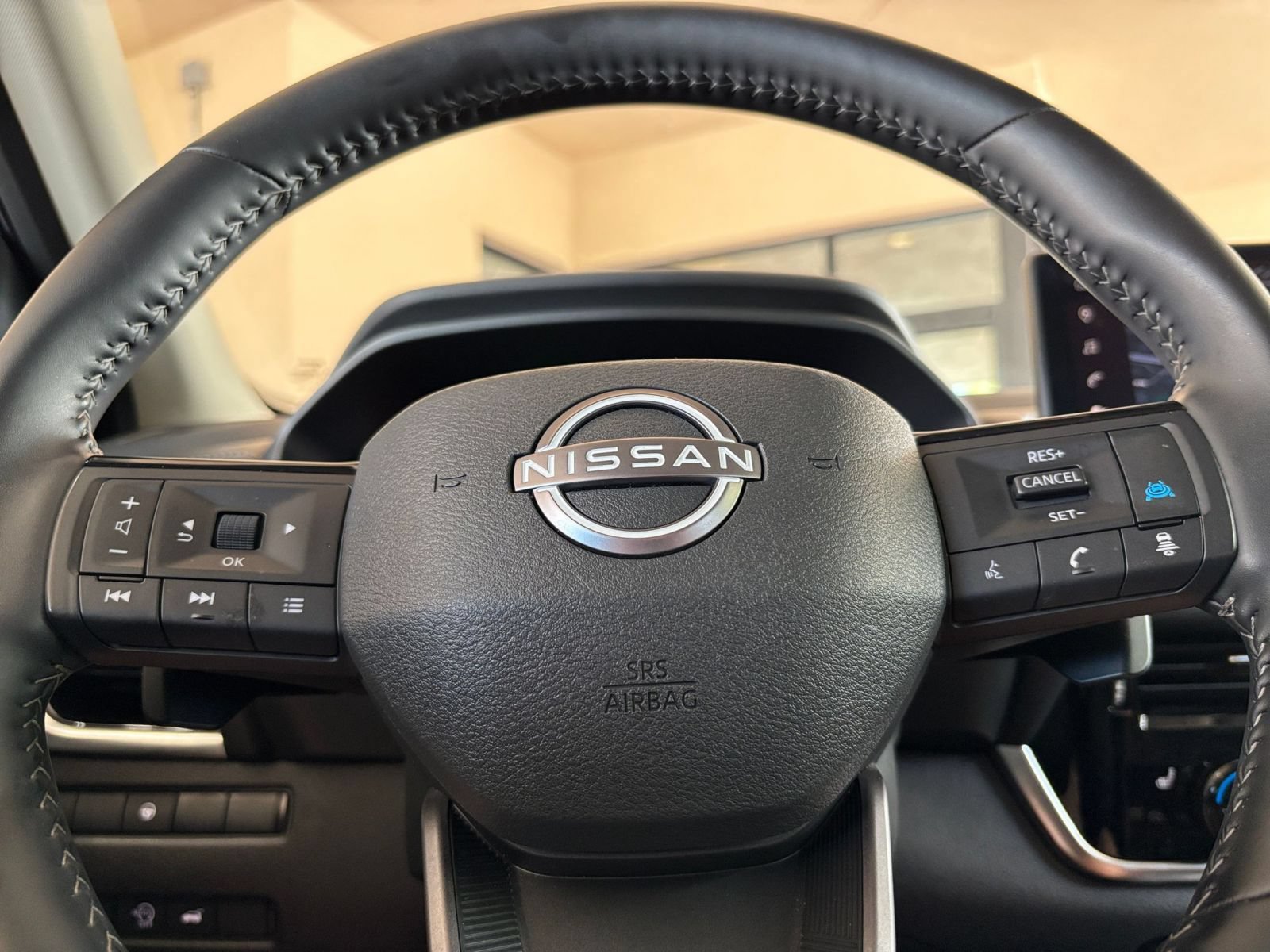 Used 2026 Nissan Rogue SL FWD image 30