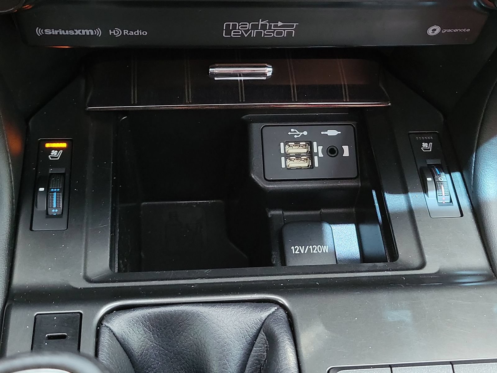 Used 2023 Lexus GX 460 Luxury w/ Accessory Package AWD/4WD image 35