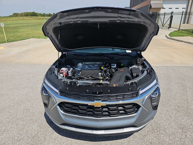 New 2026 Chevrolet Trax LT w/ Driver Confidence Package FWD image 29