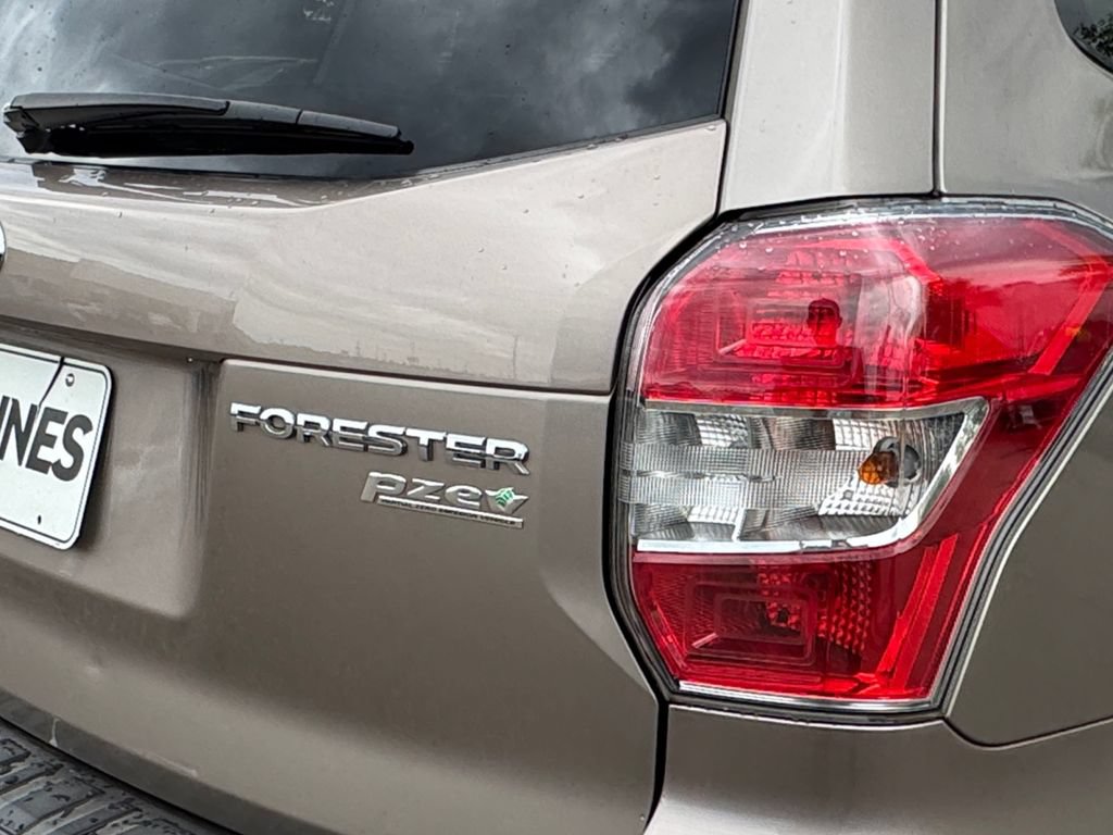 Used 2016 Subaru Forester 2.5i Premium w/ Popular Package #2 AWD/4WD image 36