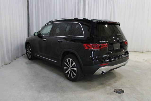 Used 2022 Mercedes-Benz GLB 250 4MATIC w/ Premium Package Lite image 29