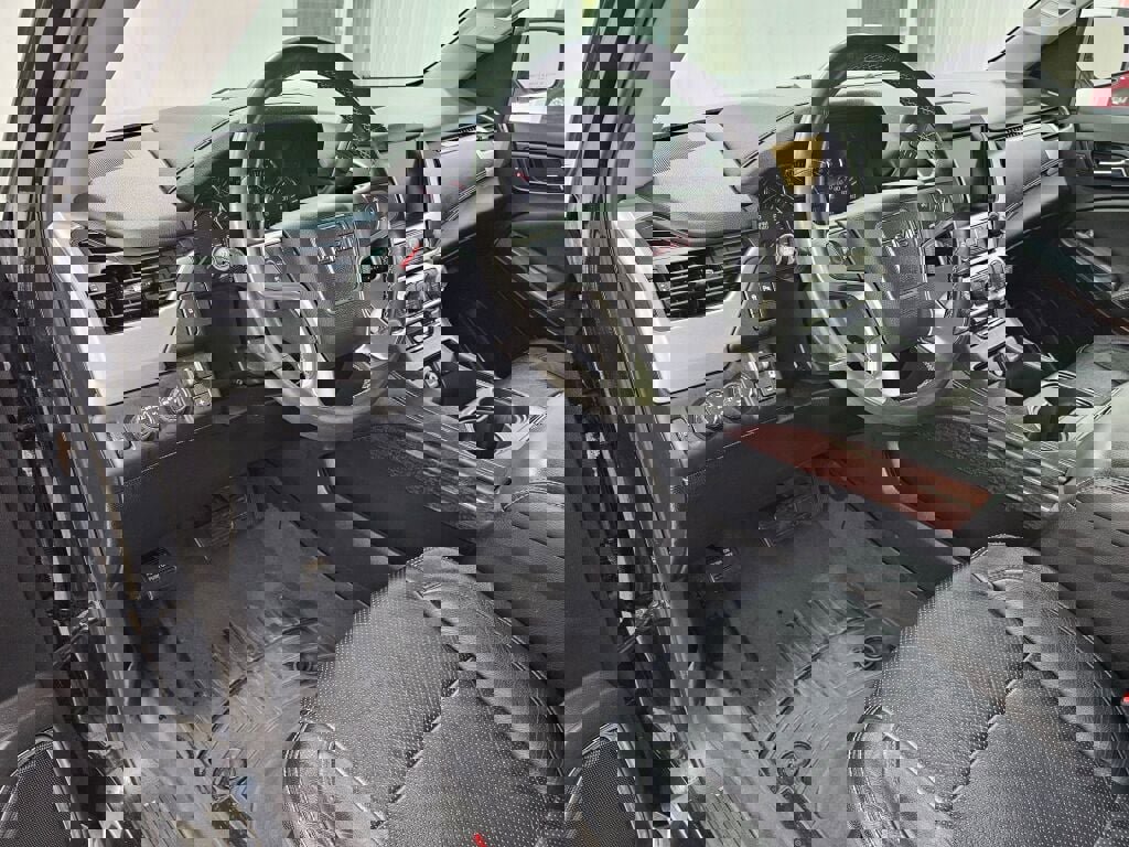 Used 2015 GMC Yukon SLE w/ HD Trailering Package image 34