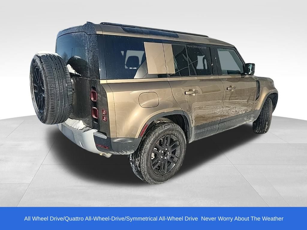 Used 2025 Land Rover Defender 110 S image 3