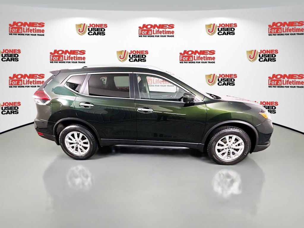 Used 2018 Nissan Rogue SV w/ Sun & Sound Touring Package image 18