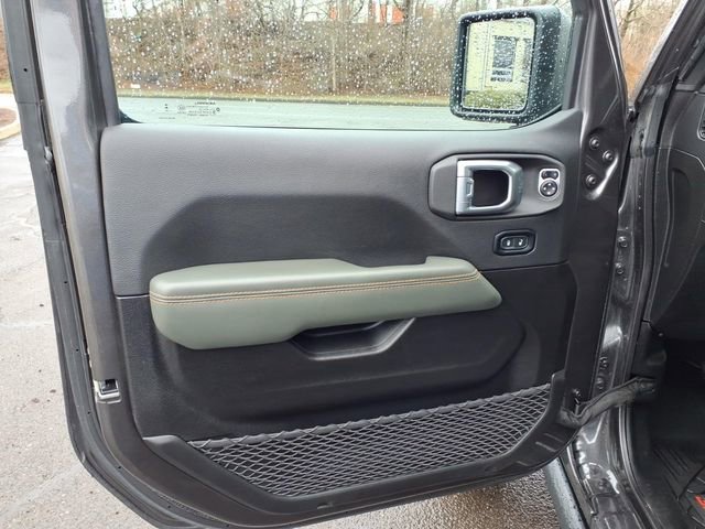 Certified 2024 Jeep Gladiator Mojave image 18