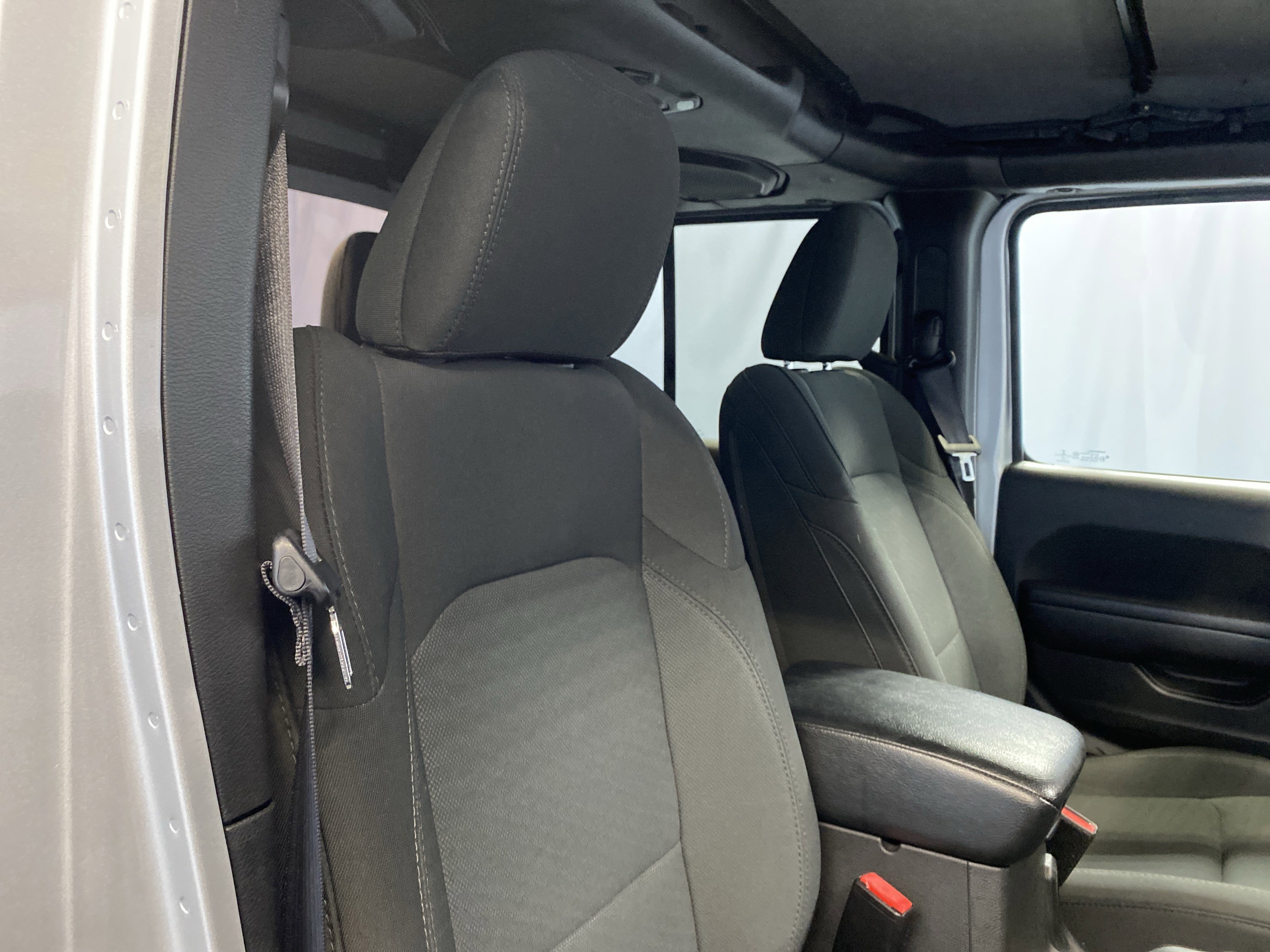 Certified 2022 Jeep Gladiator Sport image 42