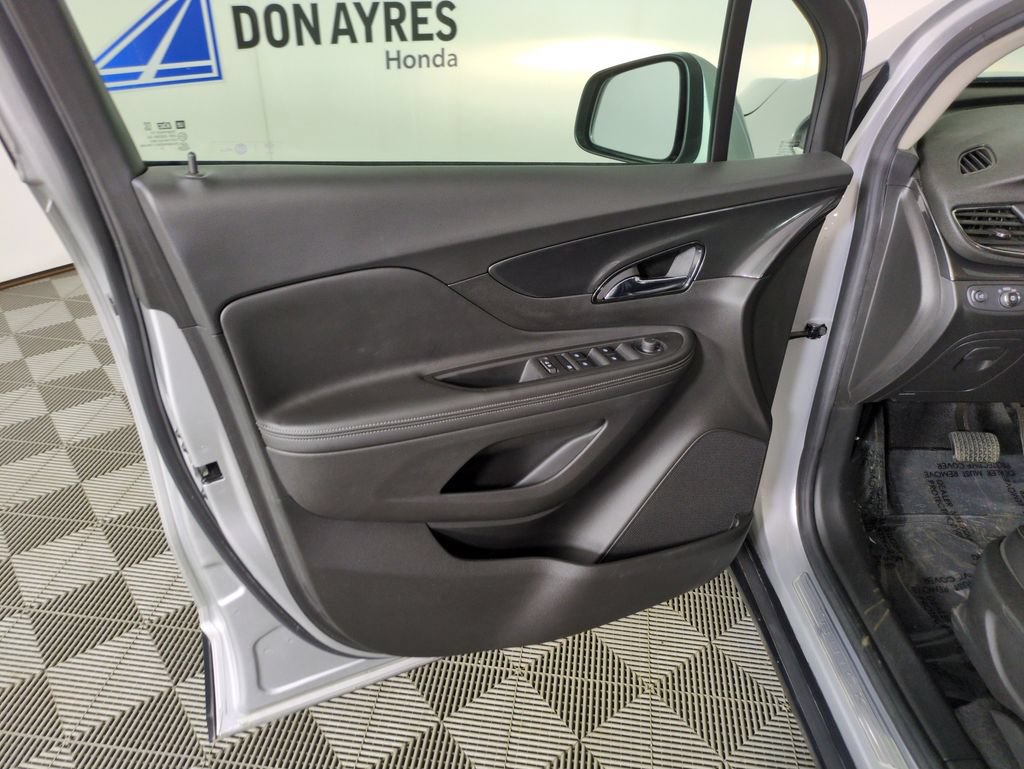 Used 2018 Buick Encore Preferred FWD image 11
