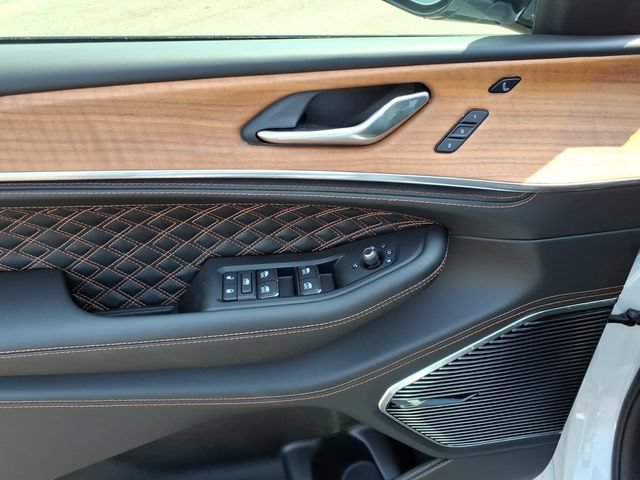 New 2026 Jeep Grand Cherokee L Summit w/ Advanced Protech Group IV AWD/4WD image 5