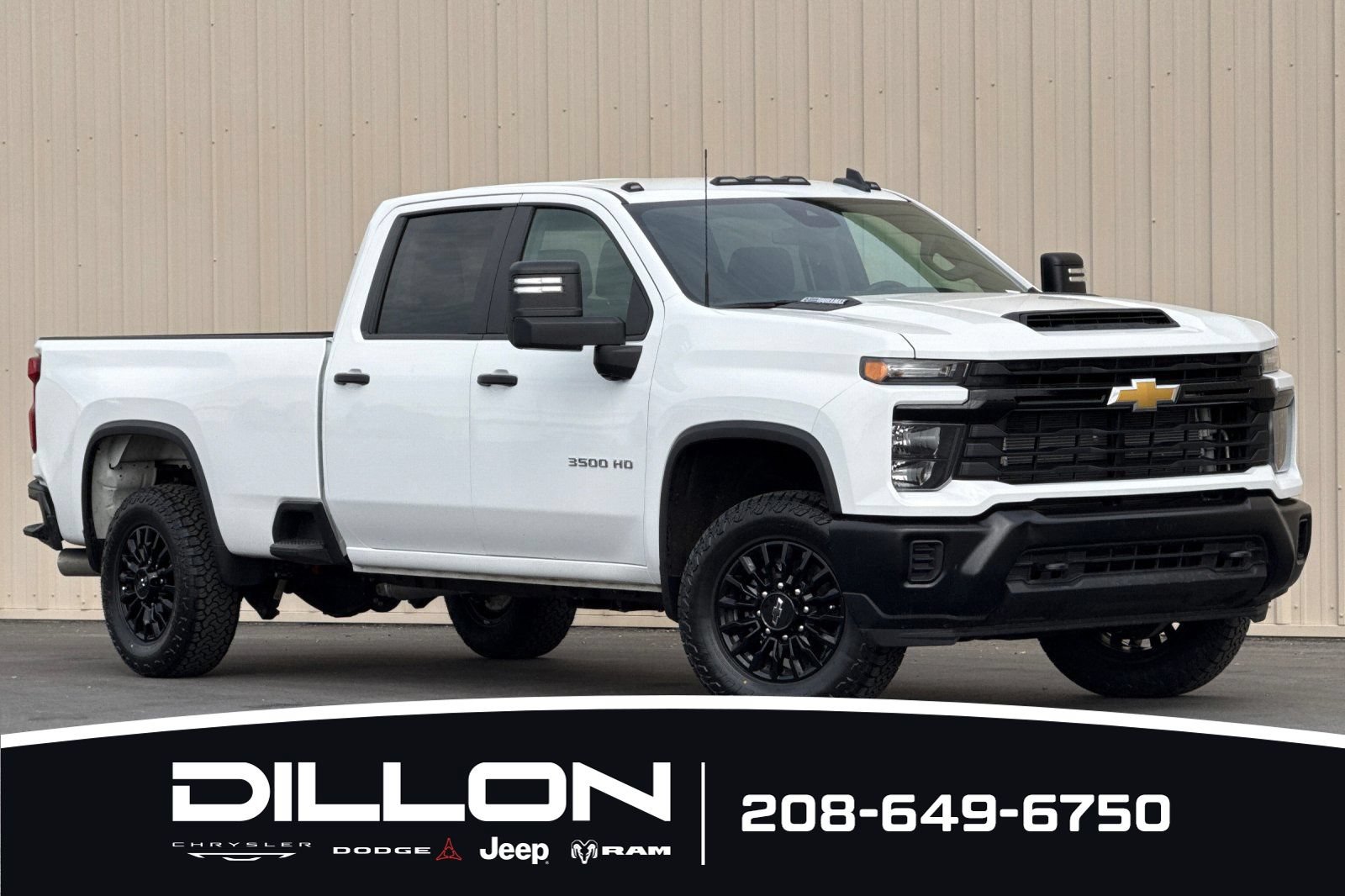 Used 2025 Chevrolet Silverado 3500 W/T AWD/4WD image 2