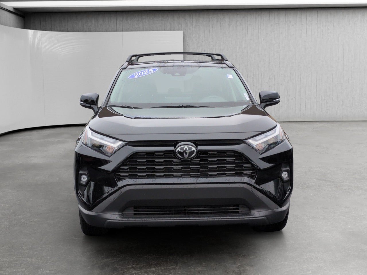 Used 2025 Toyota RAV4 XLE Premium w/ Weather Package AWD/4WD image 2