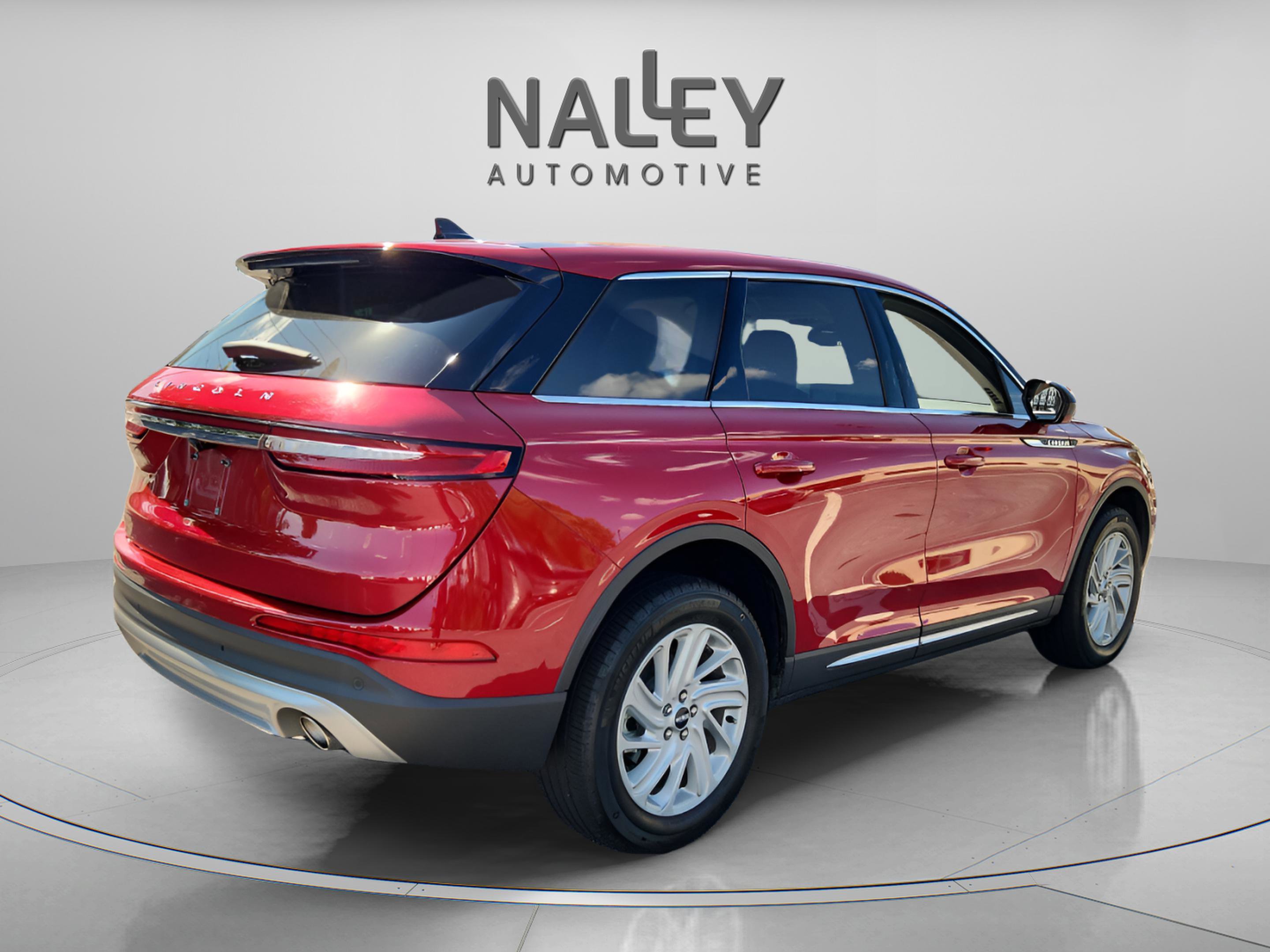 Used 2023 Lincoln Corsair Standard image 5