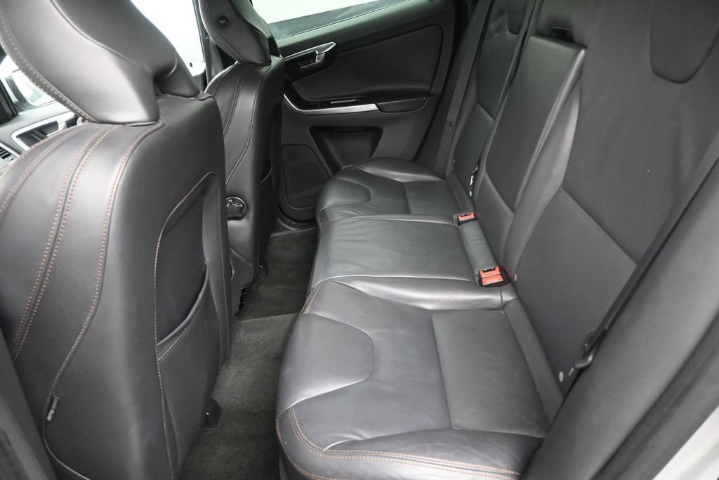 Used 2015 Volvo XC60 T6 Premier Plus AWD/4WD image 13
