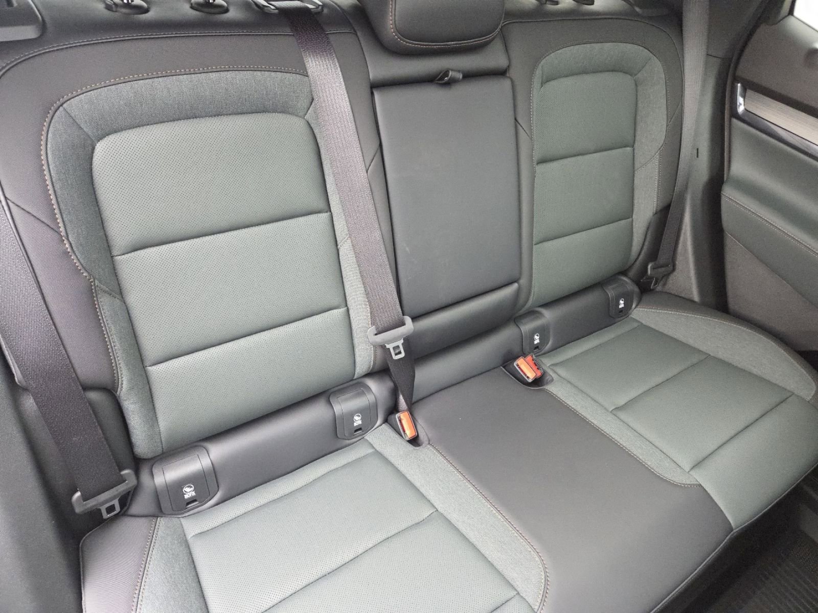 New 2026 GMC Terrain AT4 w/ Technology Package II image 24