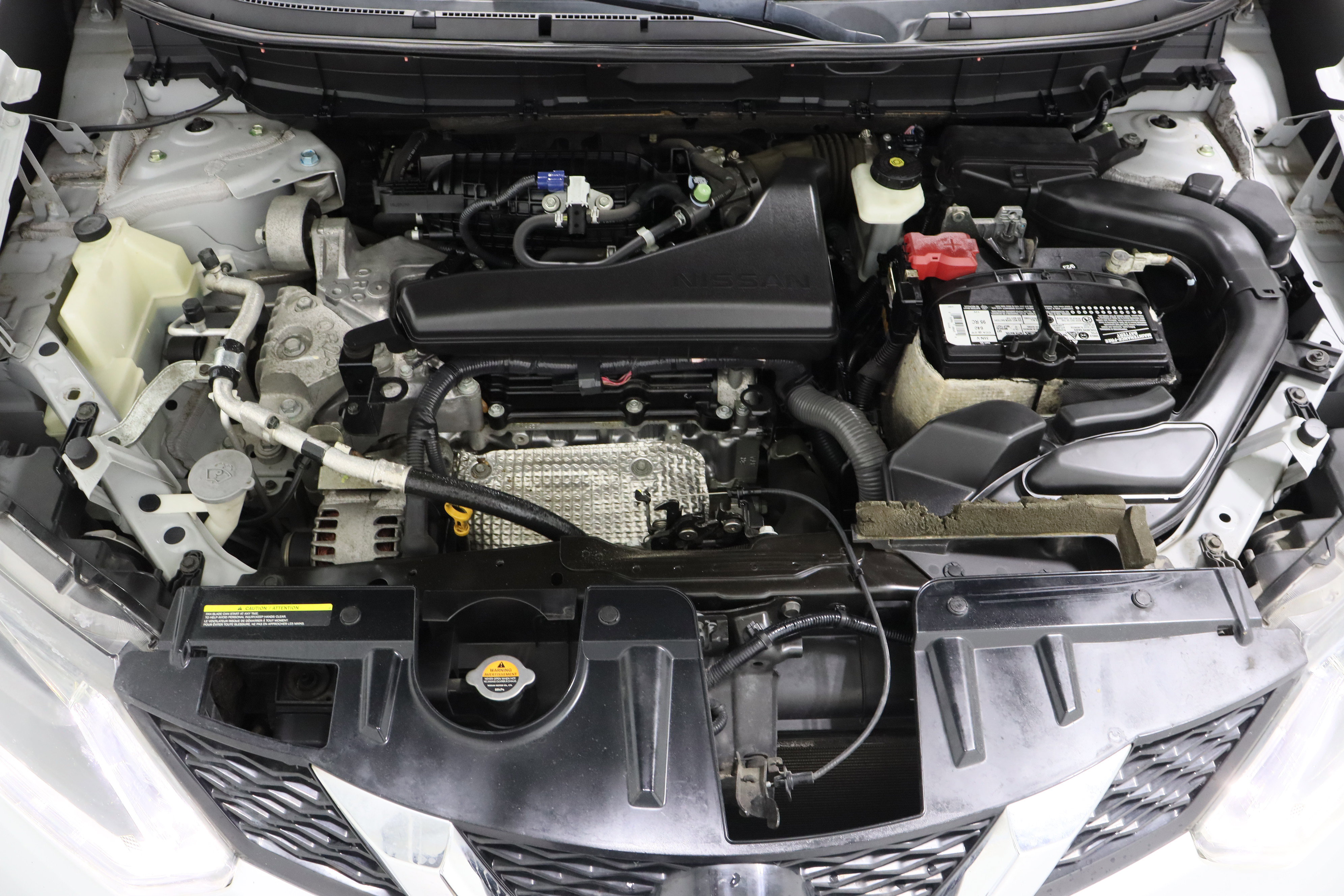 Used 2016 Nissan Rogue S image 33