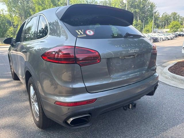 Used 2016 Porsche Cayenne AWD/4WD image 15