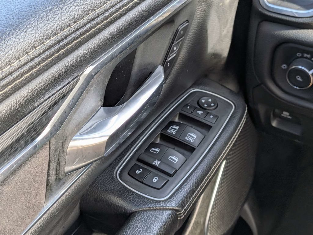 Used 2024 RAM 1500 Laramie RWD image 17