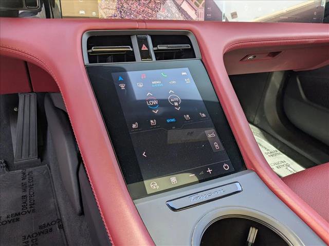 Used 2023 Porsche Taycan image 14