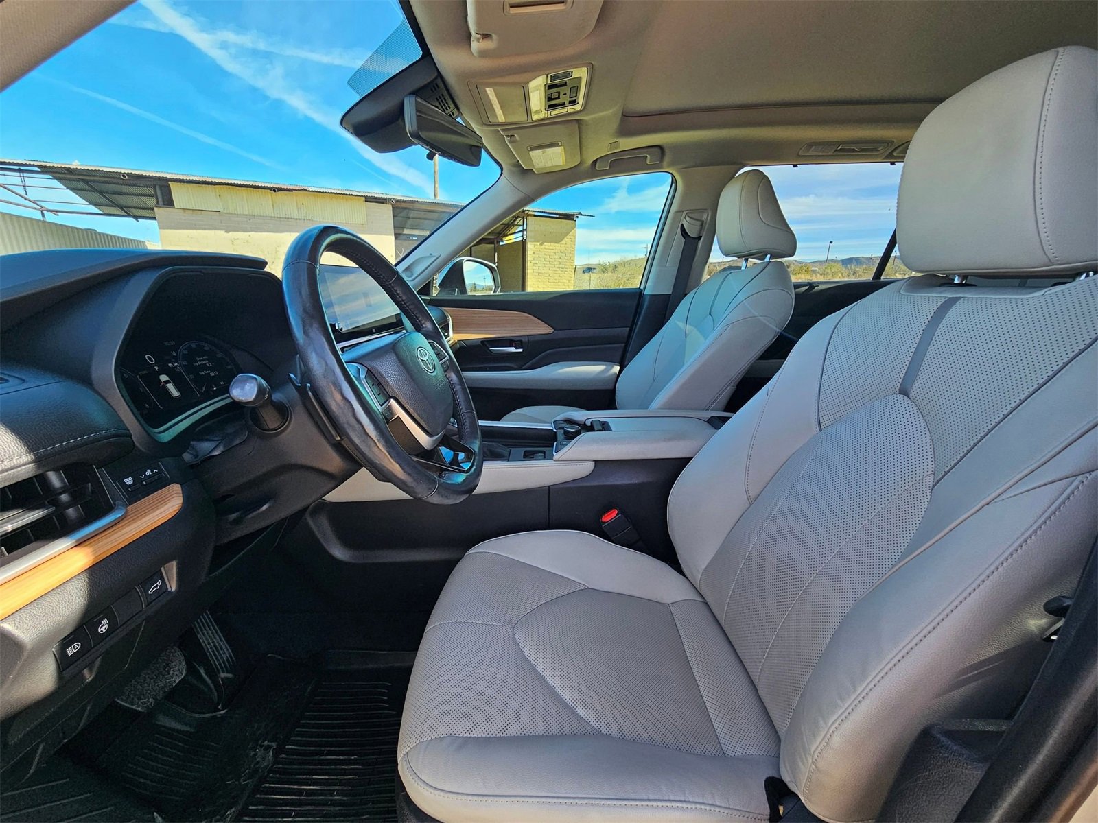 Used 2024 Toyota Grand Highlander Platinum image 10