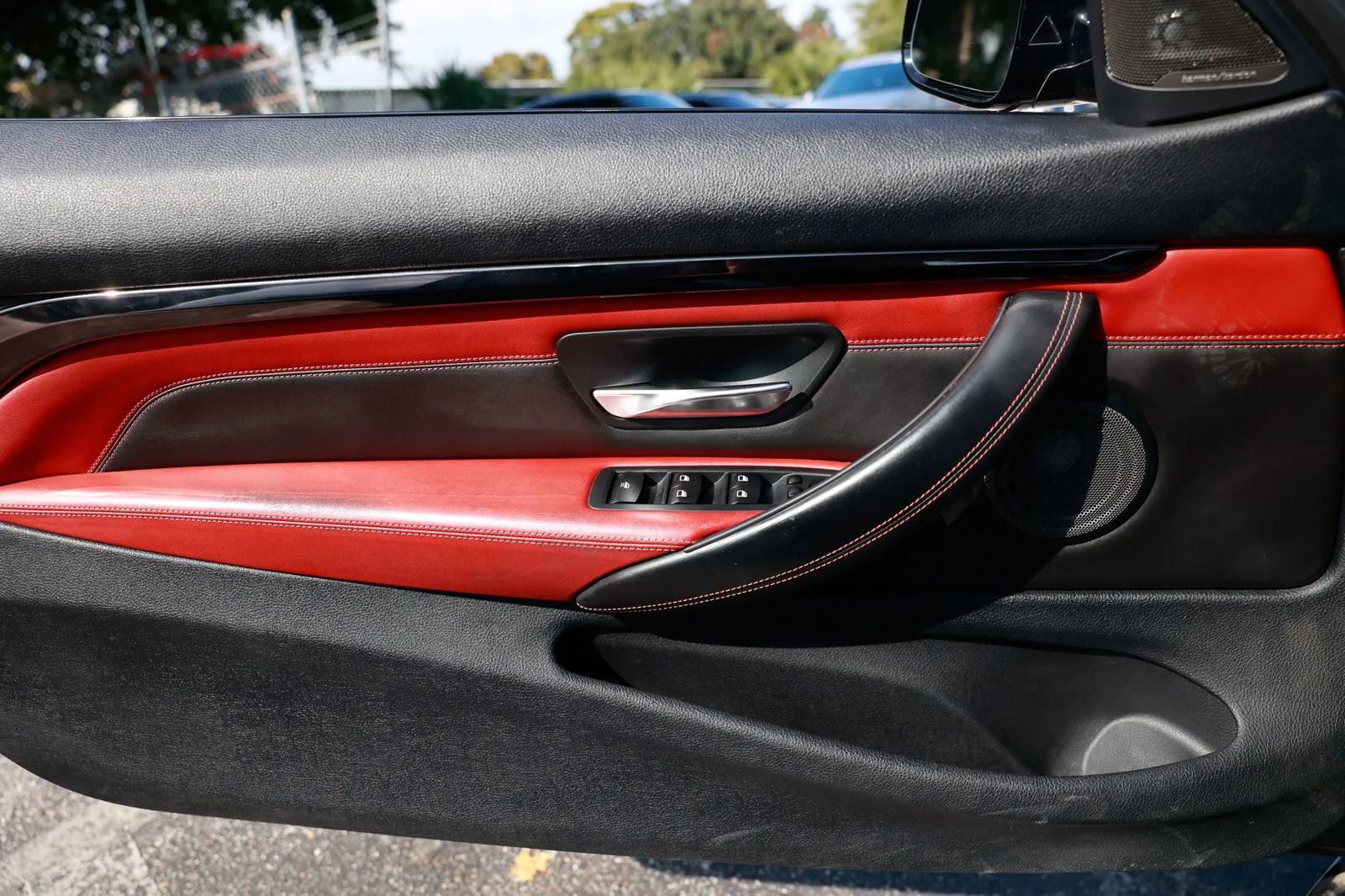 Used 2015 BMW M4 Convertible image 47