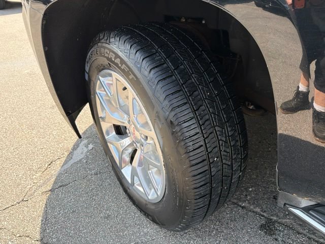 Used 2016 GMC Yukon SLE w/ HD Trailering Package AWD/4WD image 10