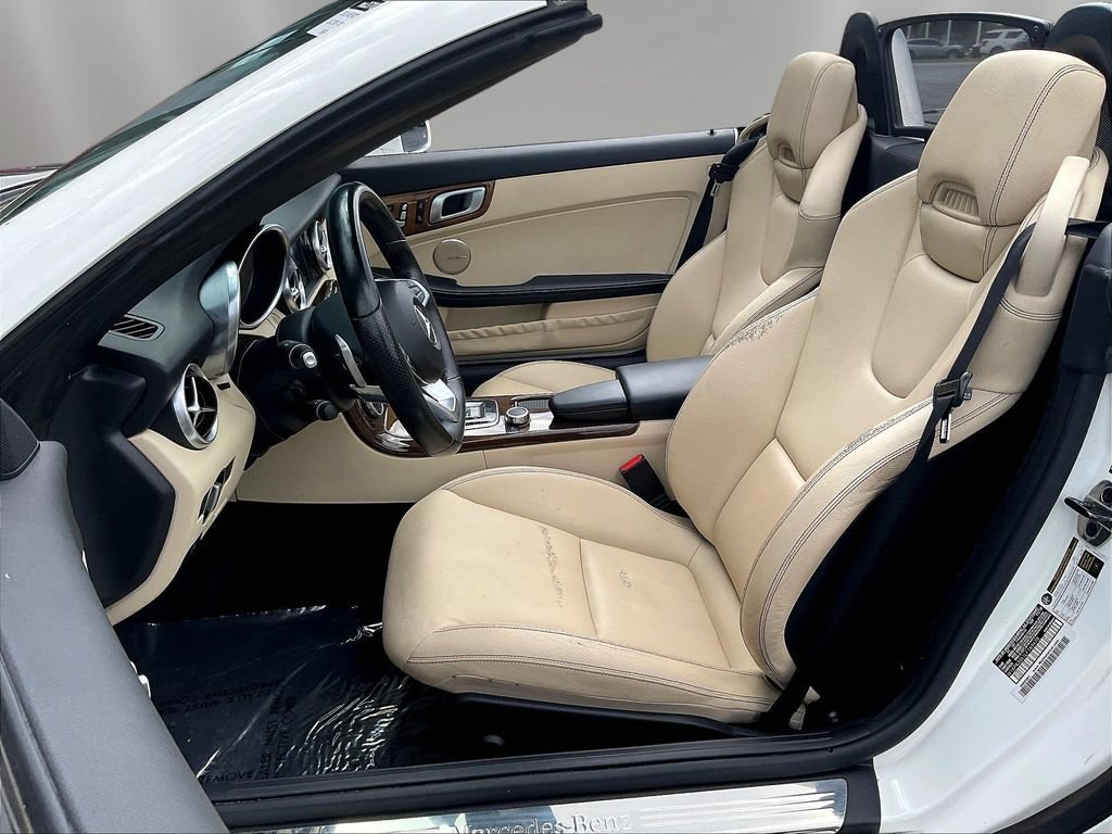 Used 2020 Mercedes-Benz SLC 300 image 19