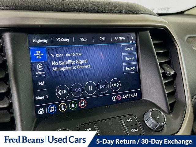 Used 2023 GMC Acadia Denali w/ Denali Ultimate Package AWD/4WD image 17