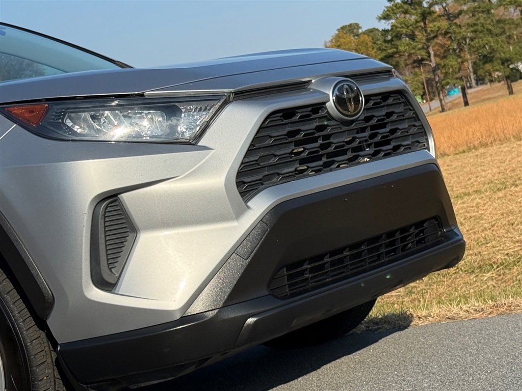 Used 2019 Toyota RAV4 LE w/ All Weather Liner Package image 21