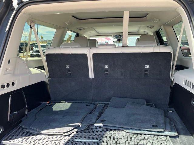 Certified 2024 Jeep Wagoneer L Series III w/ Premium Group I AWD/4WD image 24