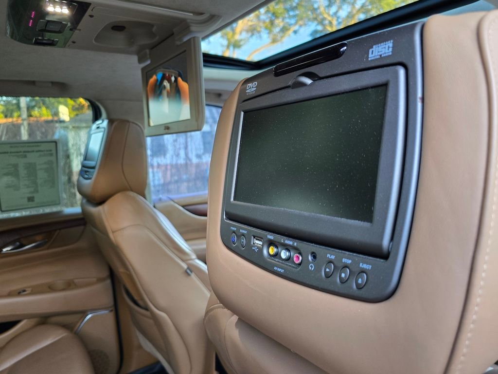 Used 2016 Cadillac Escalade Platinum image 62