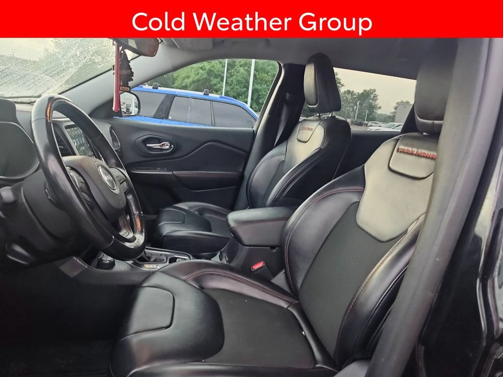 Used 2020 Jeep Cherokee Trailhawk w/ Cold Weather Group AWD/4WD image 6