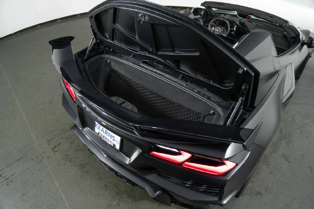 Used 2024 Chevrolet Corvette Z06 RWD image 32