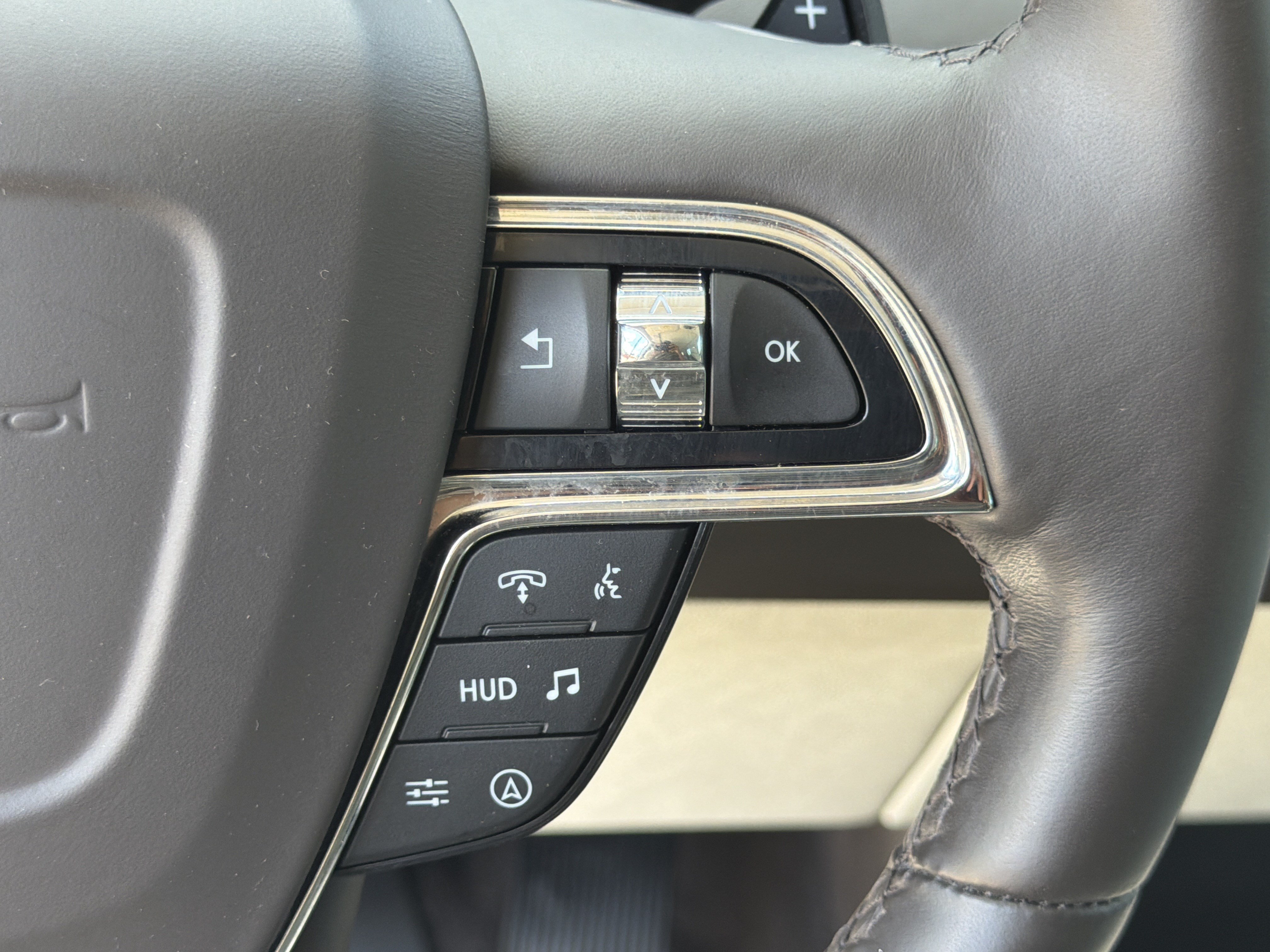 Used 2023 Lincoln Navigator L Black Label AWD/4WD image 30